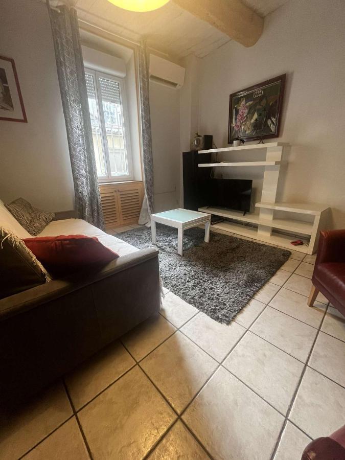 L'Atypique Coeur De Ville - Clim Et Parking Nîmes Exterior foto